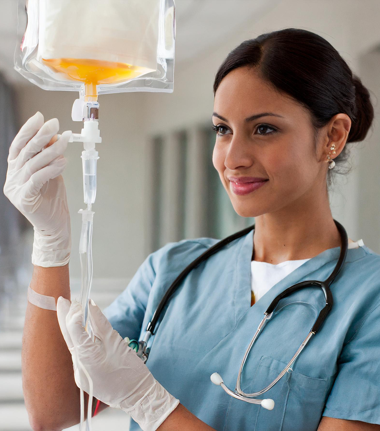 Firefly Nurse preparing an IV bag 91136